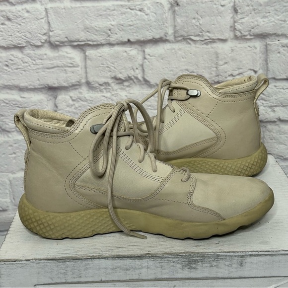 Timberland Women’s Flyroam Hiker Boots - Picture 9 of 16